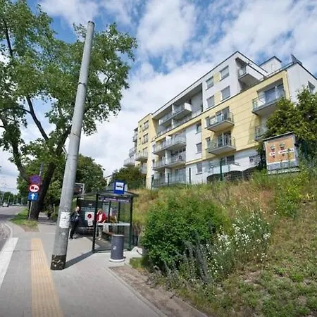 Apartamento Mieszkanie Redłowo Dla 2-4 Osób - Ii Piętro, Garaż Podziemny, Darmowy Parking Przed Budynkiem, Winda, Ochrona, Blisko Kolejka I Autobus Gdynia